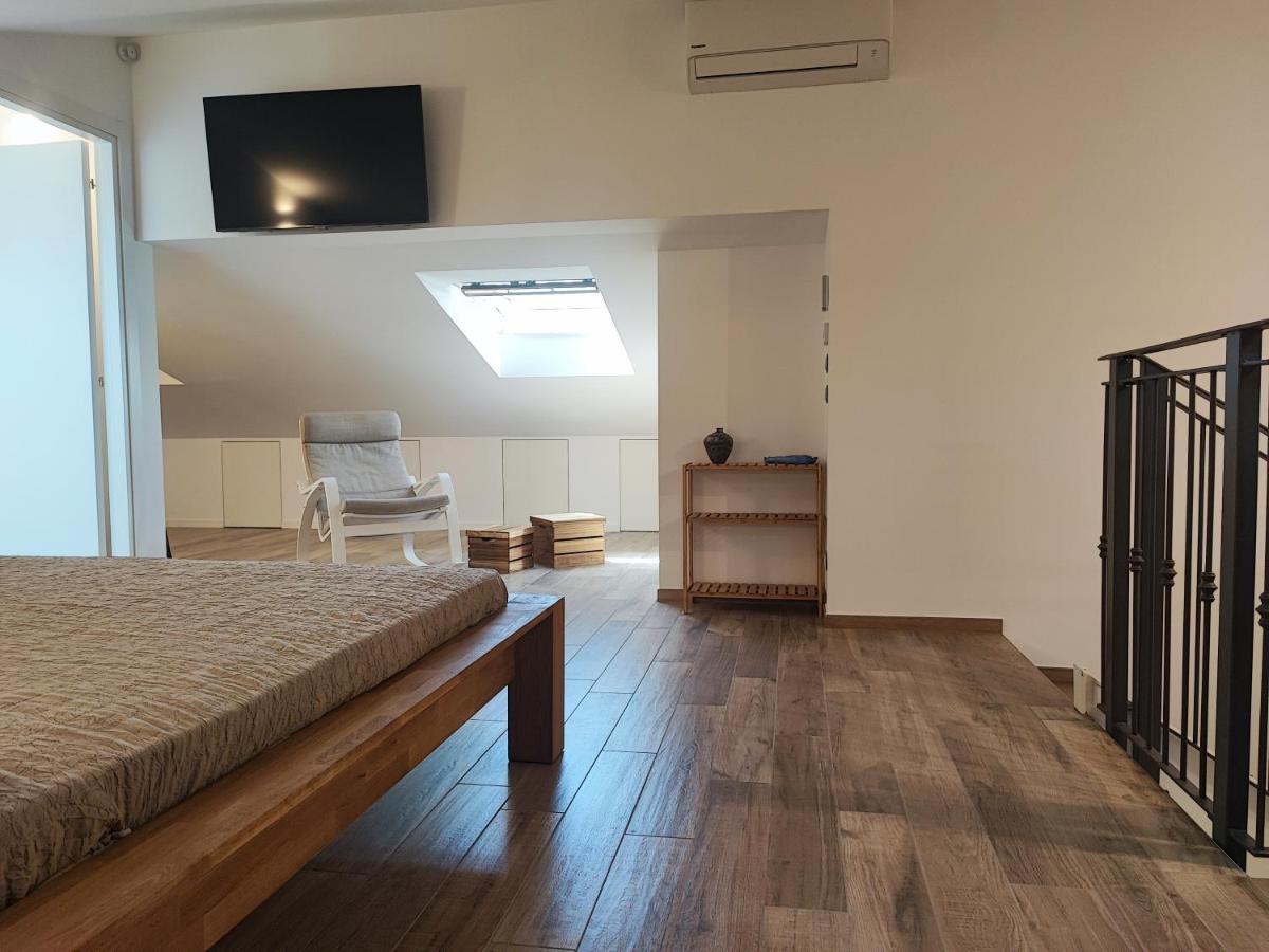 Casa Nadia A Pochi Passi Dal Mare Con Garage, Terrazza E Sala Giochi Apartment Numana Exterior photo